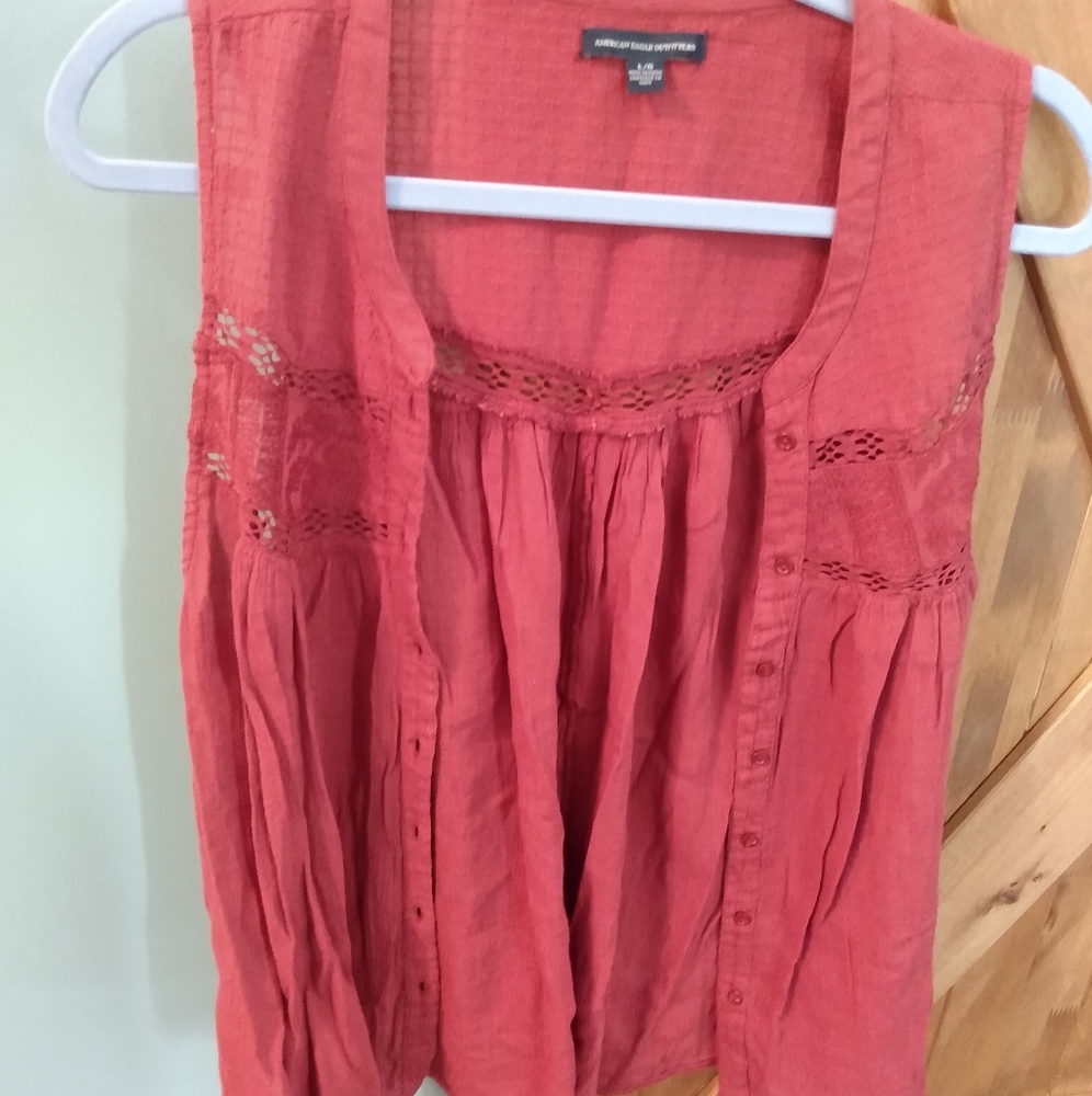 🌼 Vintage button up top